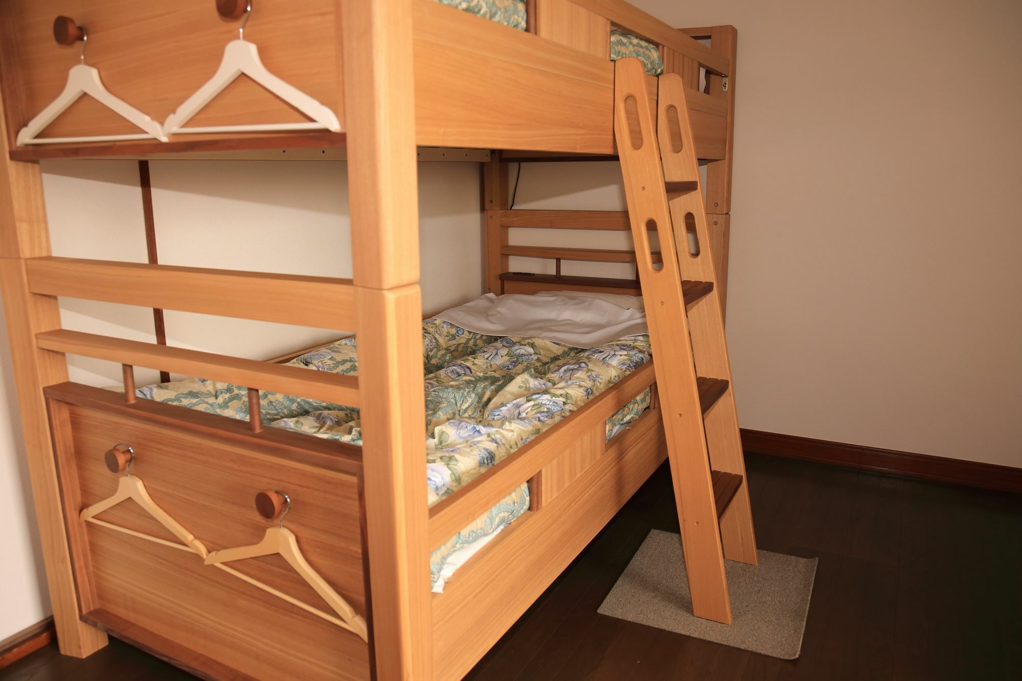 Guest House Fun Osaka Bagian luar foto